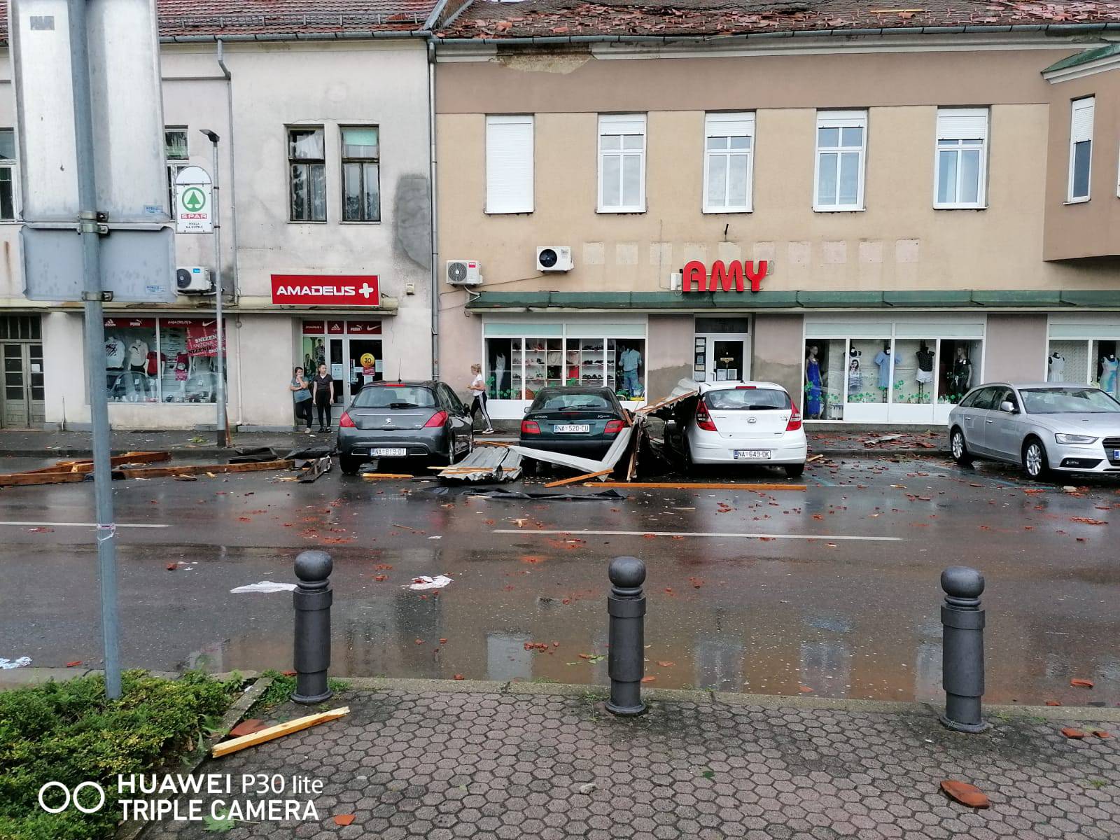 'U Našicama ne pamtimo oluju kao ovu, štete su jako velike'