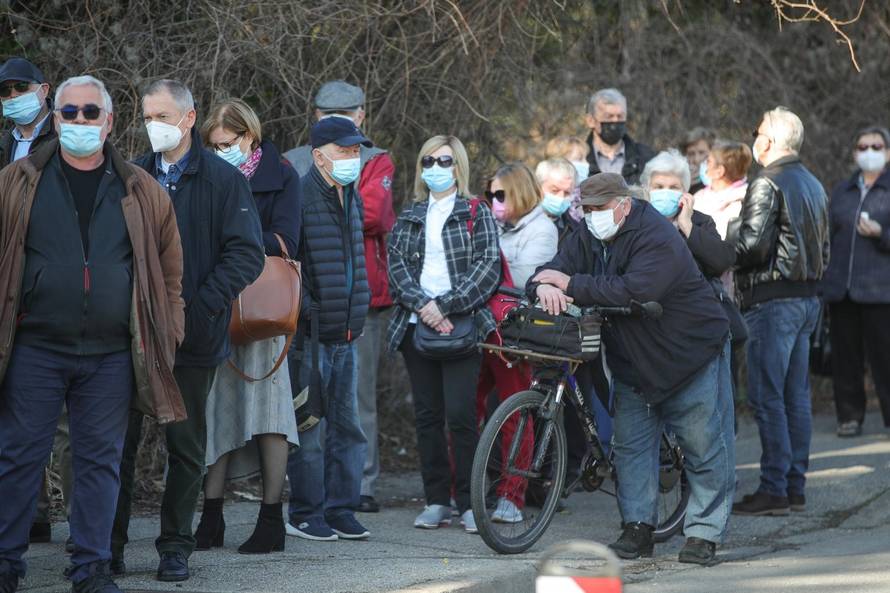 Zagreb: HZJZ će na puktu na Mihaljevcu procijepiti od 600 do 900 starijih osoba