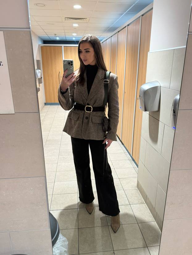 FOTO Zbog fatalne ljepotice je premierligaš dobio nove fanove