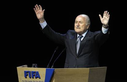 Seppu Blatteru četvrti mandat, na tronu Fife od 1998. godine