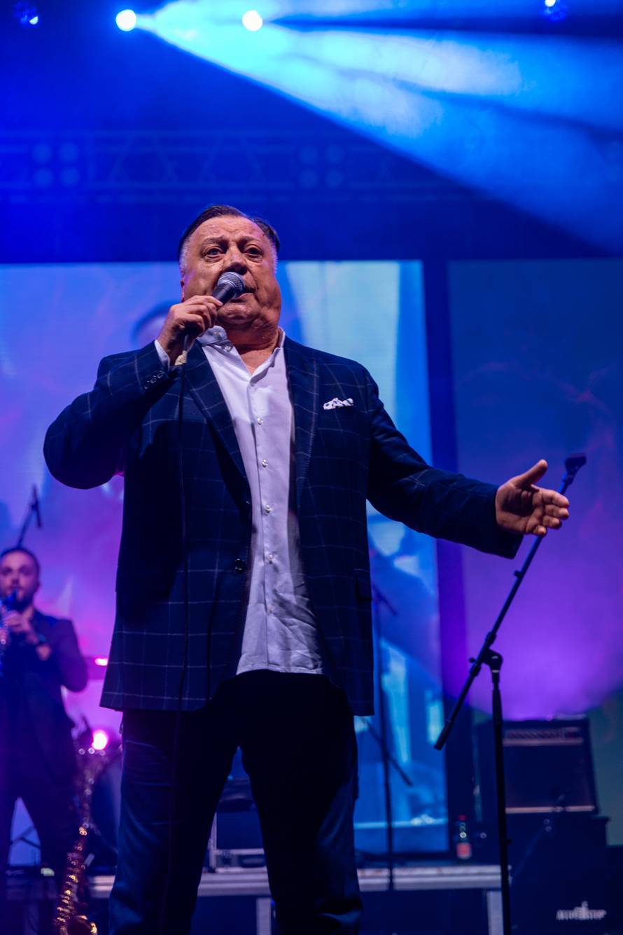 Osijek: Koncert Halida Bešlića u dvorani Gradski vrt