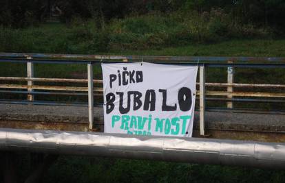 Gradonačelniku poručili: 'Bubalo, pič.. gradi most'