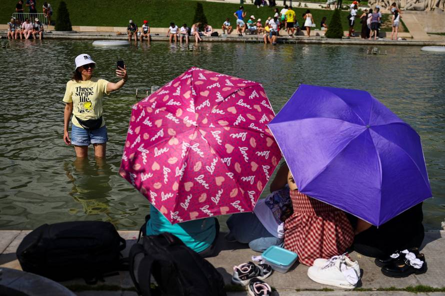 Heatwave hits France