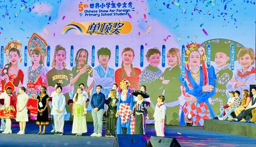 Samoborka (13) s kineskom dušom: Piše, slika, rastura kineski! 'Tako odmaram'