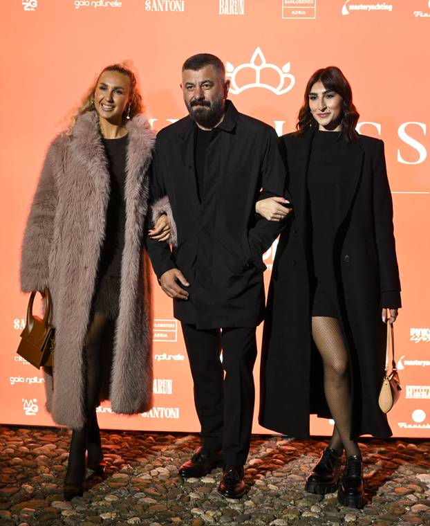 Zagreb: Modna revija Duchessa u MGZ