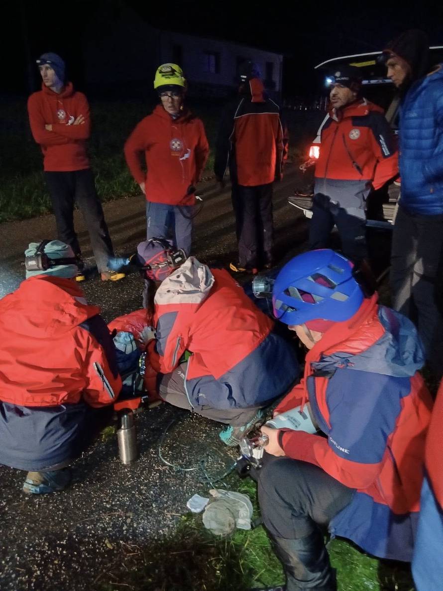 HGSS je pronašao nestalu ženu u rijeci Dobri, u bolnici je...