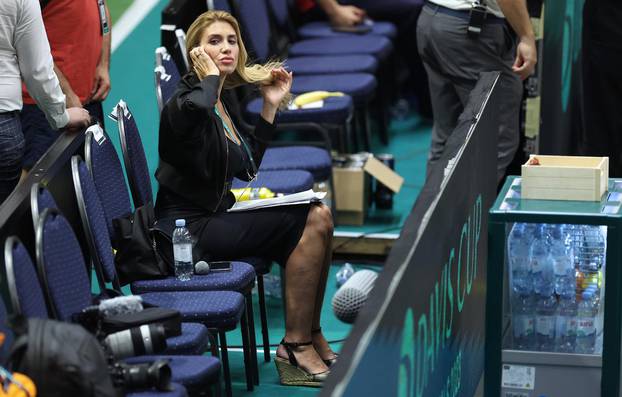 Split: Uvijek atraktivna Mirta Šurjak kao voditeljica programa Davis Cupa