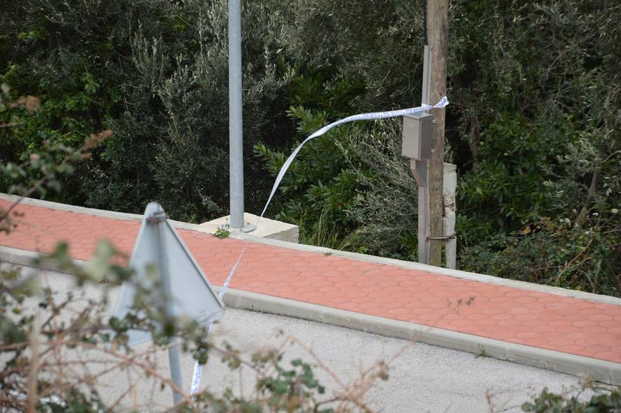 Pronađeno tijelo u odvodnom kanalu, dvoje ljudi još traže