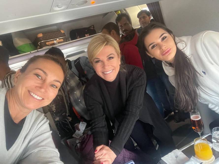 FOTO Kolinda na Antarktici: Društvo joj prave pingvini!