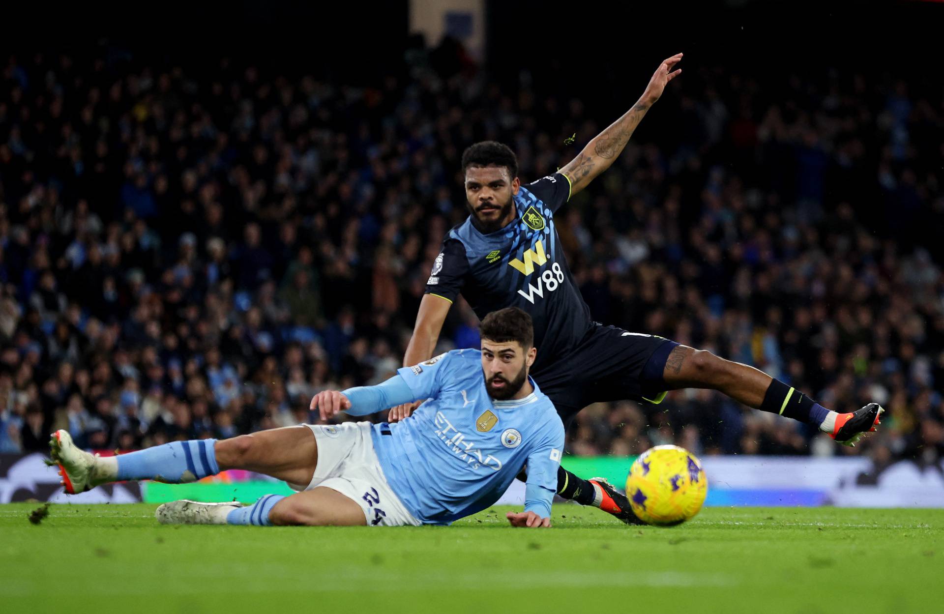 Premier League - Manchester City v Burnley