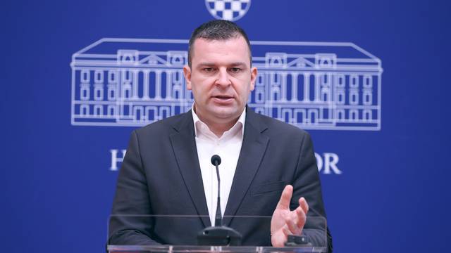 Zagreb: Dario Hrebak o raspuštanju Sabora