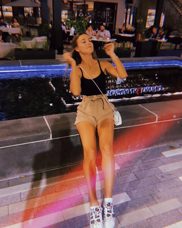 FOTO Teniska zvijezda uhodi poznatu Ruskinju! 'Stalno se javlja i zove me na spoj...'