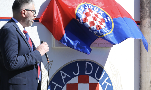 U Lapadu otkrivena spomen plo&ccaron;a barunu Niku Nardelliju