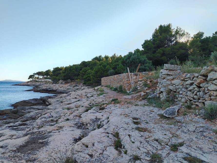 VELIKA GALERIJA Uz Pripuza sad i drugi dižu zidove na Murteru: 'Uništavanje se dalje nastavlja'