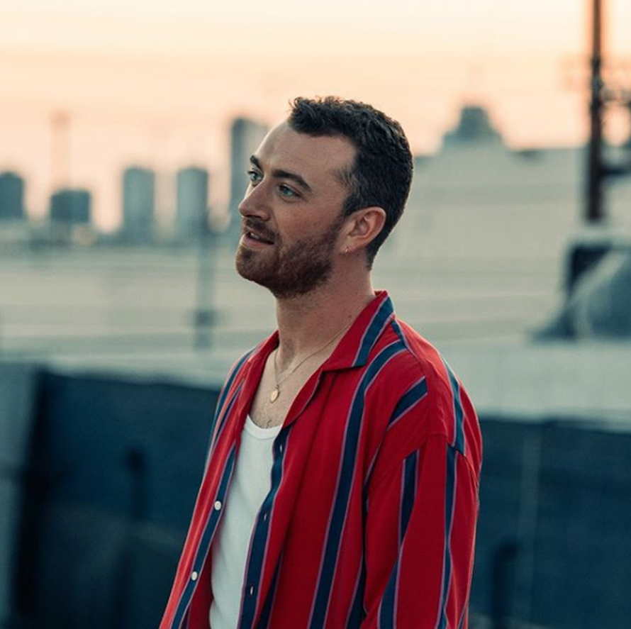 Smith je strastveno ljubio novog dečka na ulici i dodirivao ga...