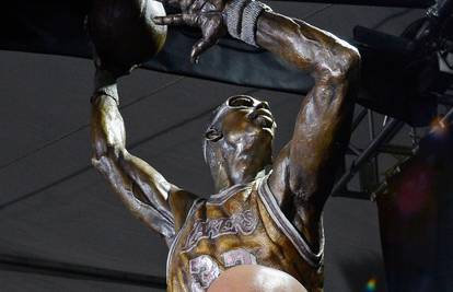 Prvi poraz NY Knicksa, Abdul-Jabbar dobio je svoju statuu