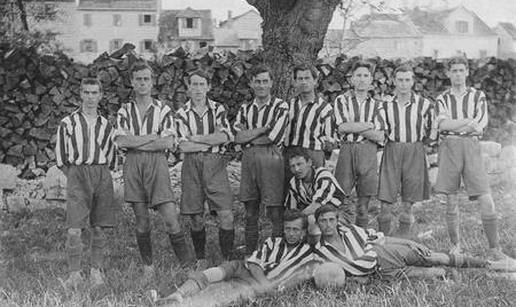 Hajduk odigrao prvu slu&zcaron;benu utakmicu i postao simbol Splita