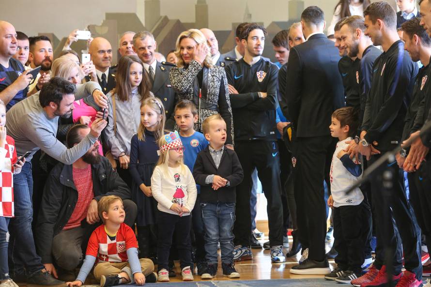 Kolinda je odlikovala Vatrene: Svijet je vidio tko su Hrvati...