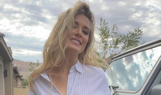 FOTO Bila je teniska zvijezda, a onda nestala. Sad voli kamere