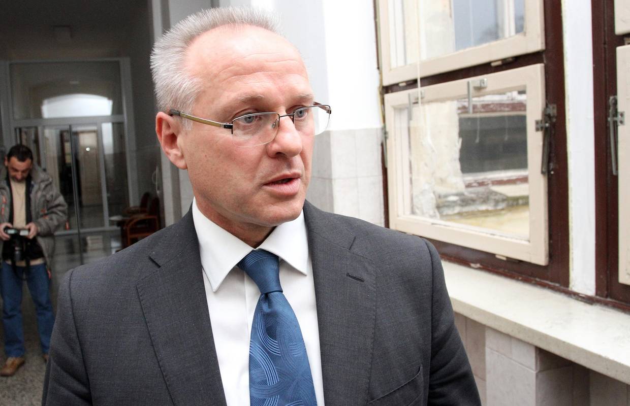 Vozači saniteta podigli 18 tužbi zbog neisplata covid dodatka. Ravnatelj: 'Sve ću ih tužiti ...'