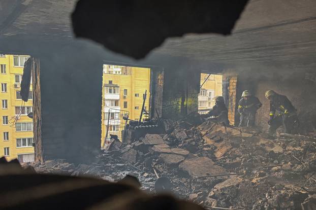 The new brutal Russian blow to Ukraine. At least five people killed: explosions are constant