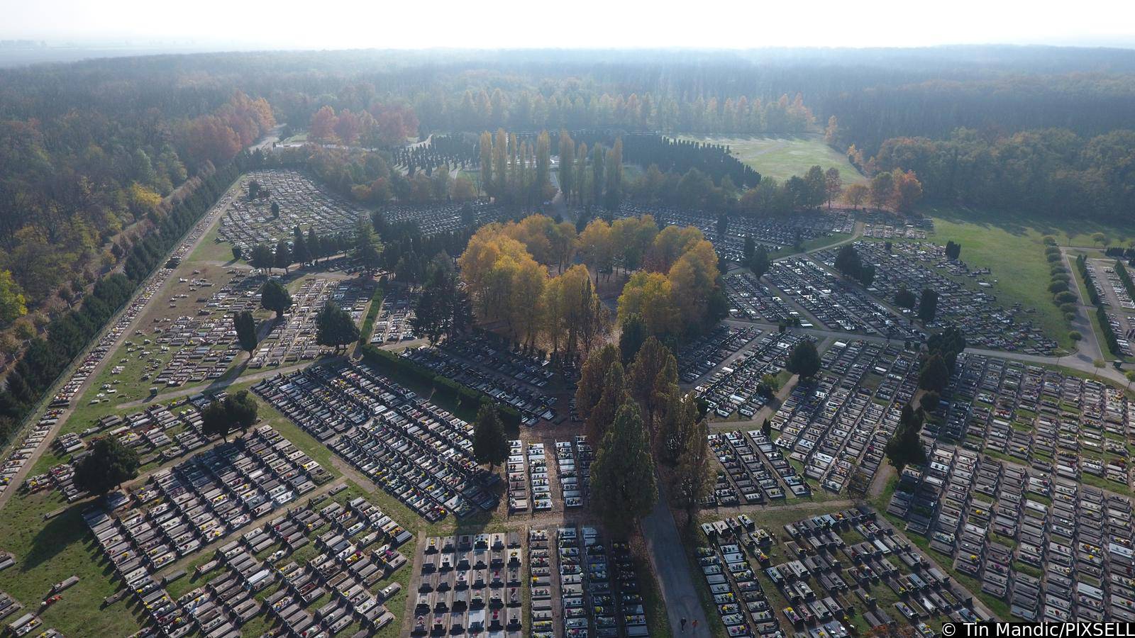 Memorijalno groblje žrtava iz Domovinskog rata u Vukovaru