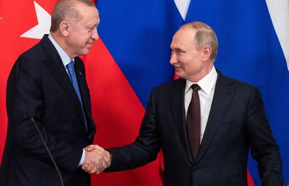 Putin Erdoganu preporučio da se cijepi Sputnjikom V: 'Cijepio sam se već dva put s Pfizerom'