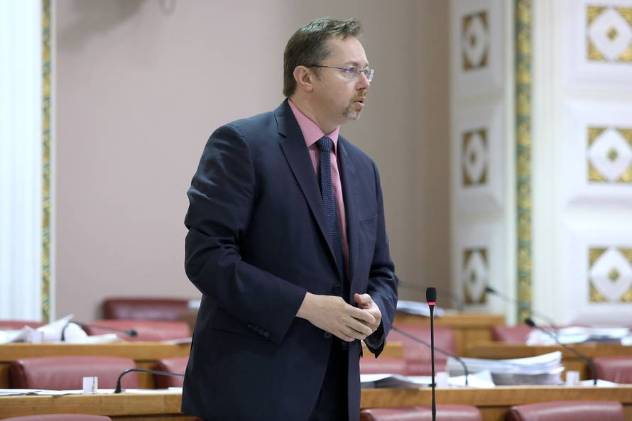 'Zbog otkaza u Konzumu tražit ćemo ostavku ministrice Dalić'