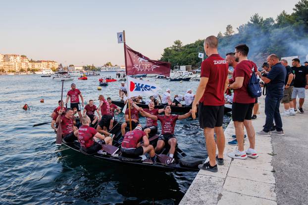Ploče: Pobjednici ovogodišnjeg Maratona lađa je ekipa iz Zagreba
