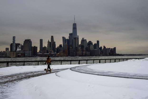 Major winter storm spreads across a large swath of the United States