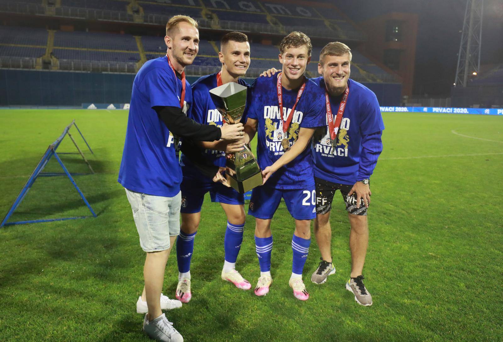 Dinamo na praznom stadionu proslavio naslov prvaka