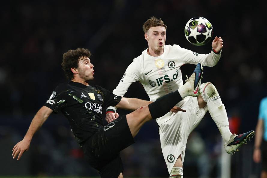 UEFA Champions League - Round of 16 - First Leg - Paris St Germain v Chelsea