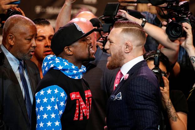 United States Boxing - Staples Center Los Angeles