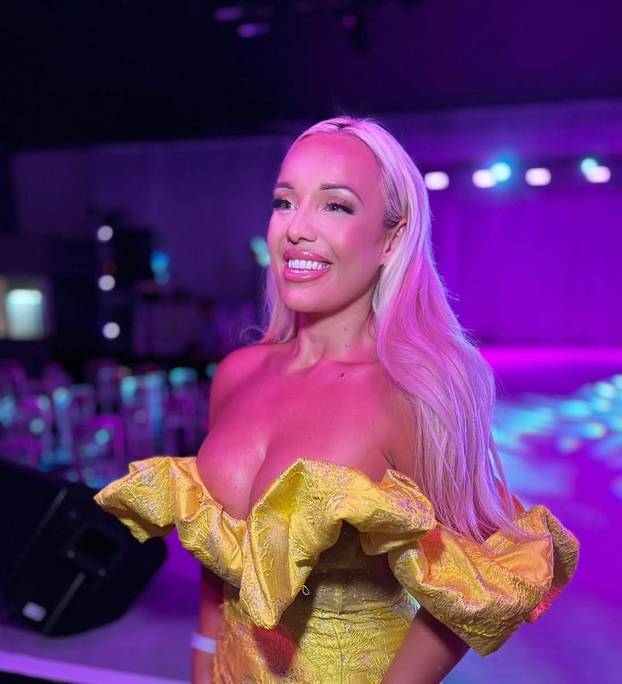 Imala je toliko kilograma da ju je zaručnik ostavio: Zainatila se i postala miss Velike Britanije