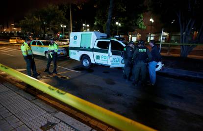 Uhitili osam ljudi zbog napada na trgovački centar u Bogoti
