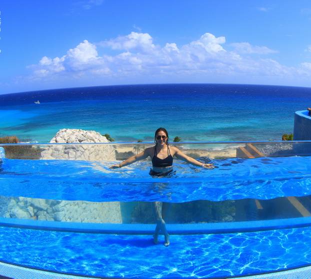 JEZIVE SCENE U UFC-u: Borkinja izgubila svijest nakon brutalnog nokauta! Pobjednica se molila