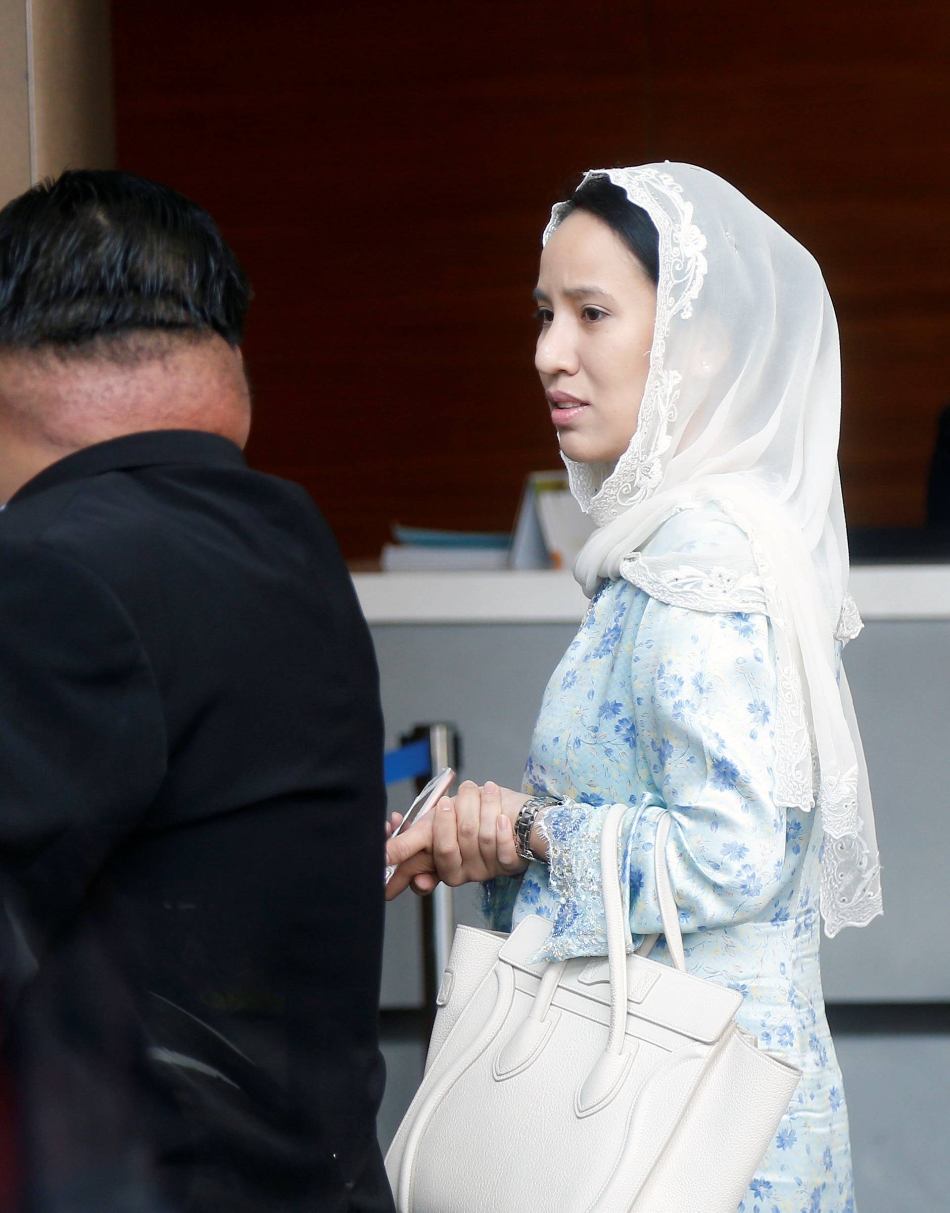 Nooryana Najwa Najib accompanies her mother Rosmah, the wife of former Malaysian prime minister Najib, to the Malaysian Anti-Corruption Commission in Putrajaya