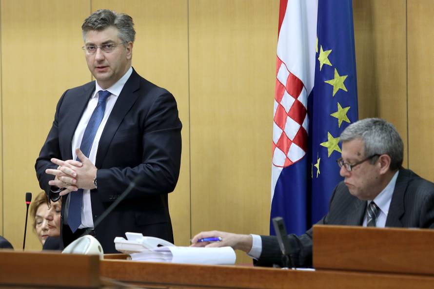 'Kao dijete sam ženama gledao pod suknje i ja nisam gay...'