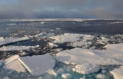 Znanstvenici upozoravaju na sve više smeća na Arktiku