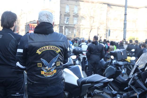 Beograd: Više od 300 motorista pridružilo se studentima u današnjoj blokadi 