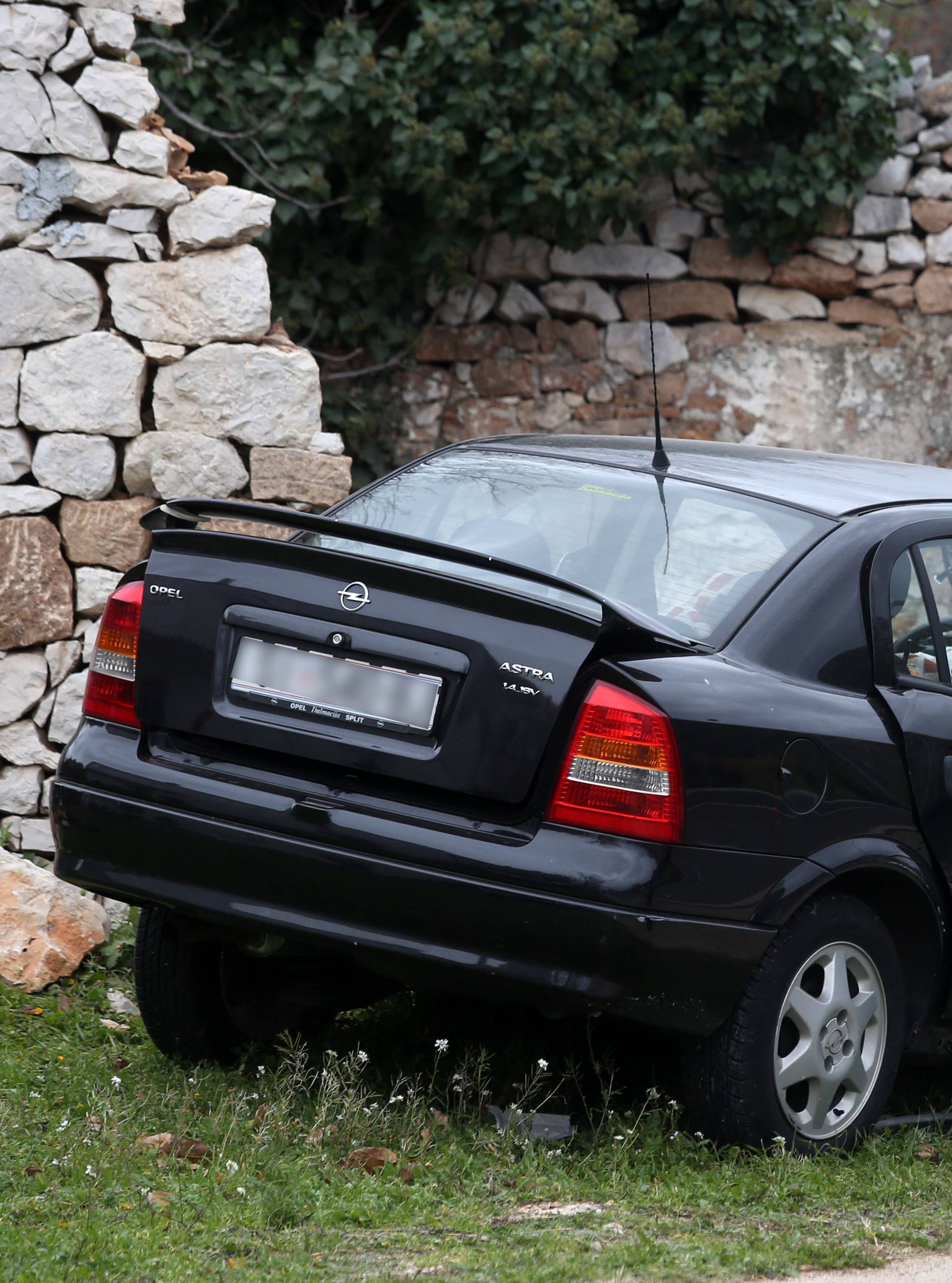 Prometna u  blizini Šibenika: Udario je autom u zid i poginuo
