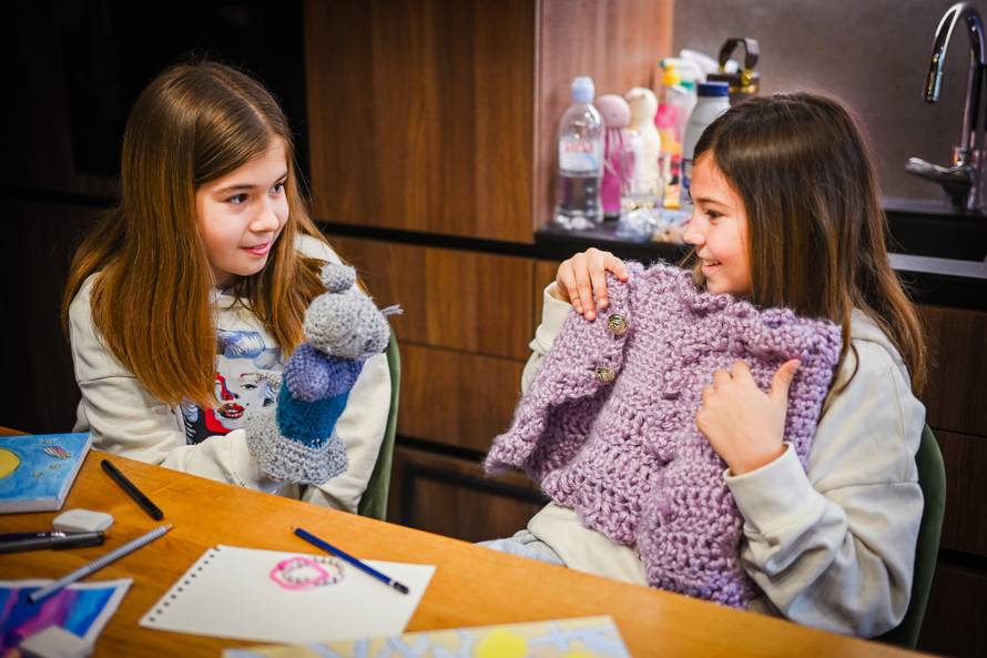 Franka (9) i Nika (11) redovito šalju svoje crteže u redakciju 24sata: Crtaju bolje od profića!