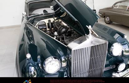 "Park luksuza" u Osijeku: Ima ergelu od 30 vrlo skupih auta