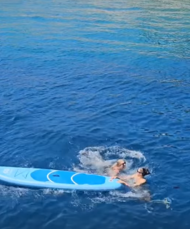 Vruće ljetne igrice Ive Todorić i prijateljice na obali: Pokazala je figuru u badiću, bila na SUP-u...