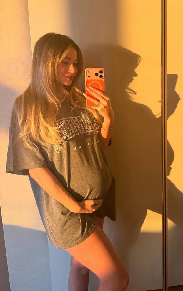 FOTO Trudna Diletta pokazala kako je provela Uskrs te otkrila sve veći trbuh: Evo kako izgleda