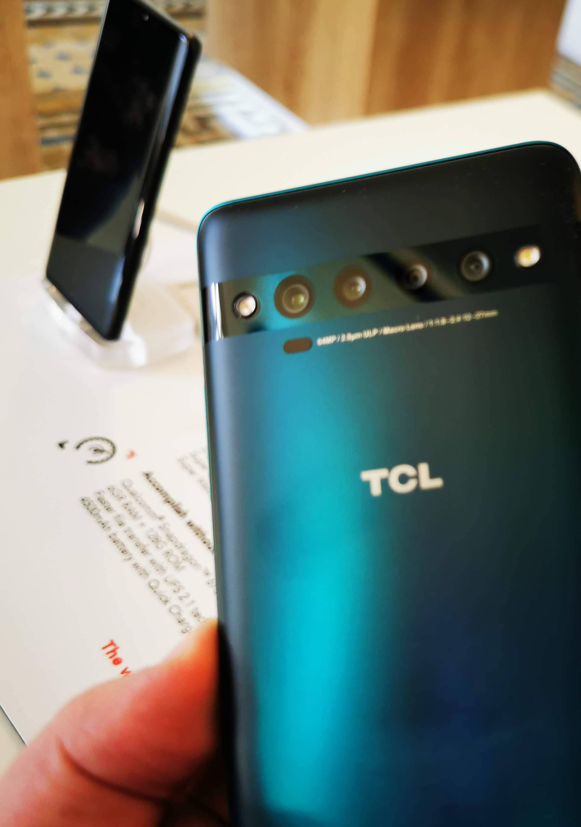 TCL odlučio pokazati da brzi 5G telefon ne mora biti  skup