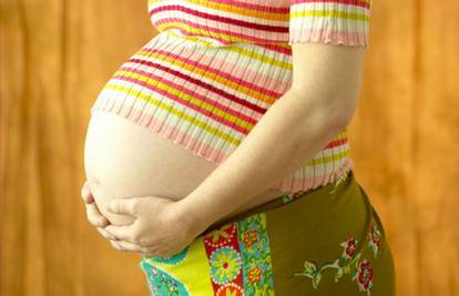 Britanka tvrdi da je petero djece rodila u tri mjeseca 