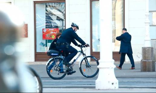 Ovaj je policajac privukao svu pažnju prolaznika u Zagrebu