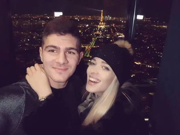 FOTO Majku je pratio do oltara, a sad se i sam oženio. Zvijezda rukometaša u braku s liječnicom