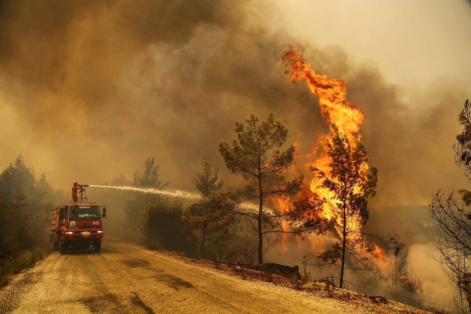 Wildfires blaze on southern Turkish coast near Manavgat